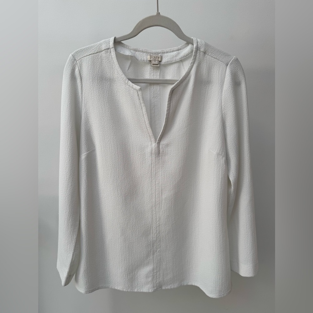 J. Crew‎ White V-Neck Crepe Top, Size M
